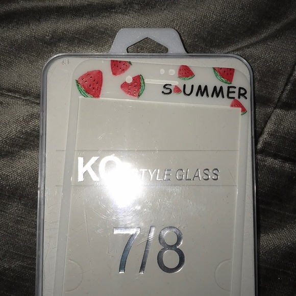 Screen Protector - Picture 3 of 7